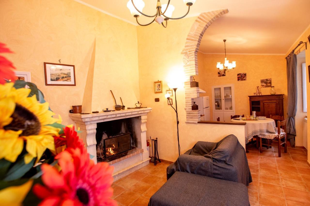 Relax Nell' Antico Borgo Villa Casperia Ngoại thất bức ảnh
